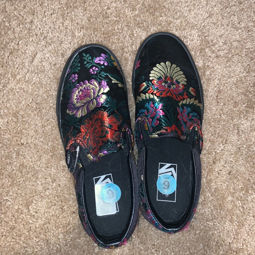 Vans Black Embroidered Satin Shoes, Size 6